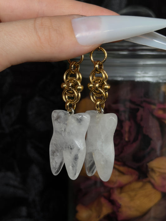 PIECE OFFERINGS - Teeth Pendant Ear Hanger