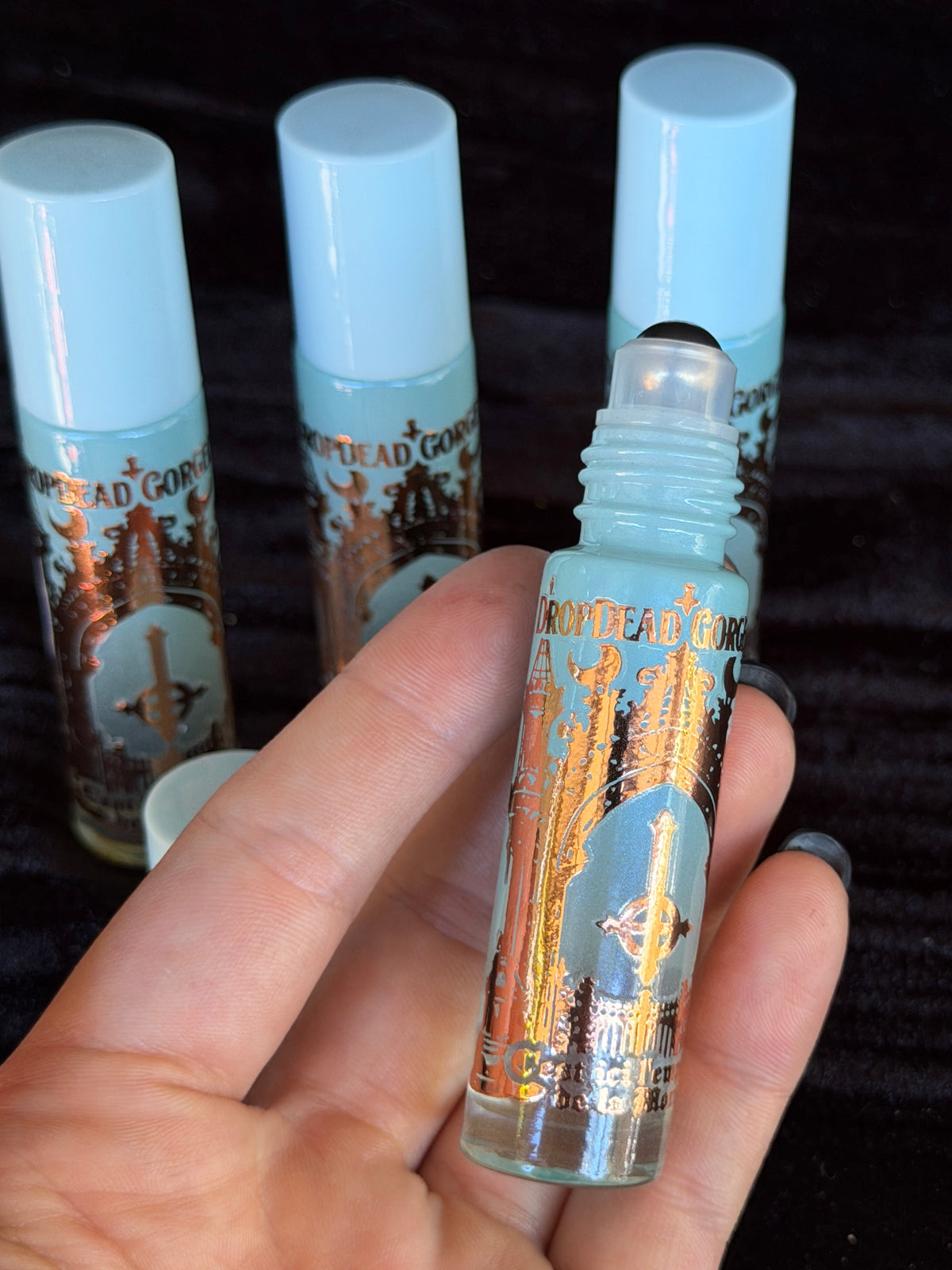 WATERLILY AND RAIN - Roll On Oil Perfume