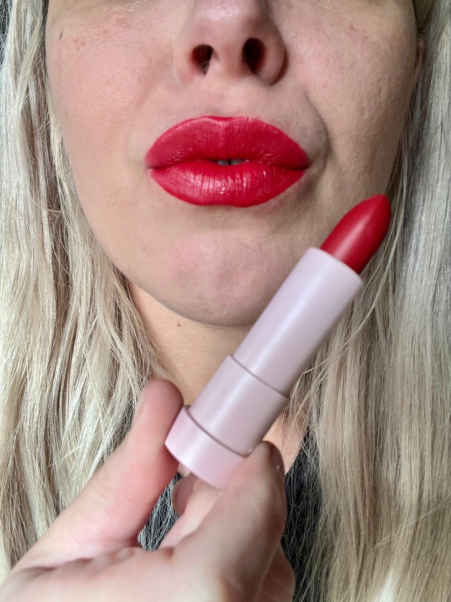 RED RIDING HOOD - Traditional Cream Velvet lipstick