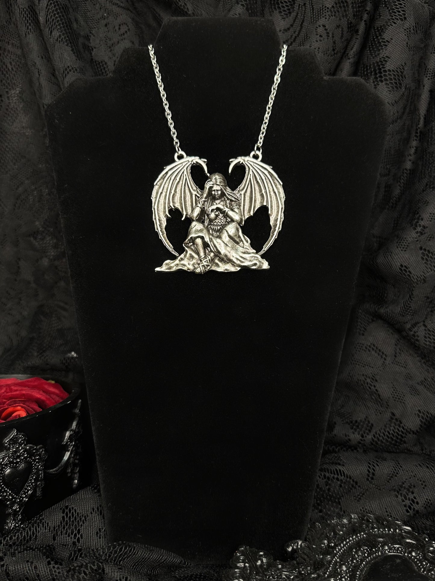 LILITH - Mother of Hades X Vampire Freaks pt. ii Cast Necklace