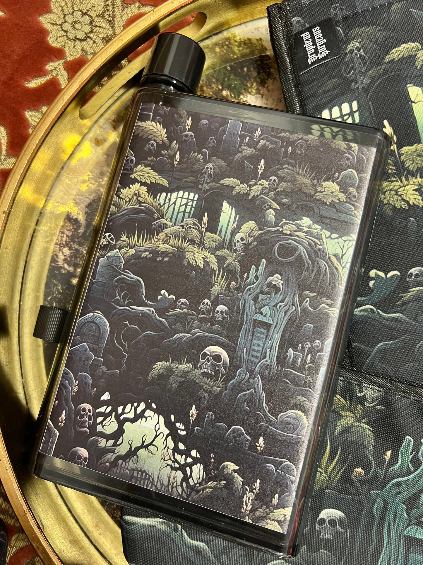 GREEN GRAVEYARD - lunch / pencil case set