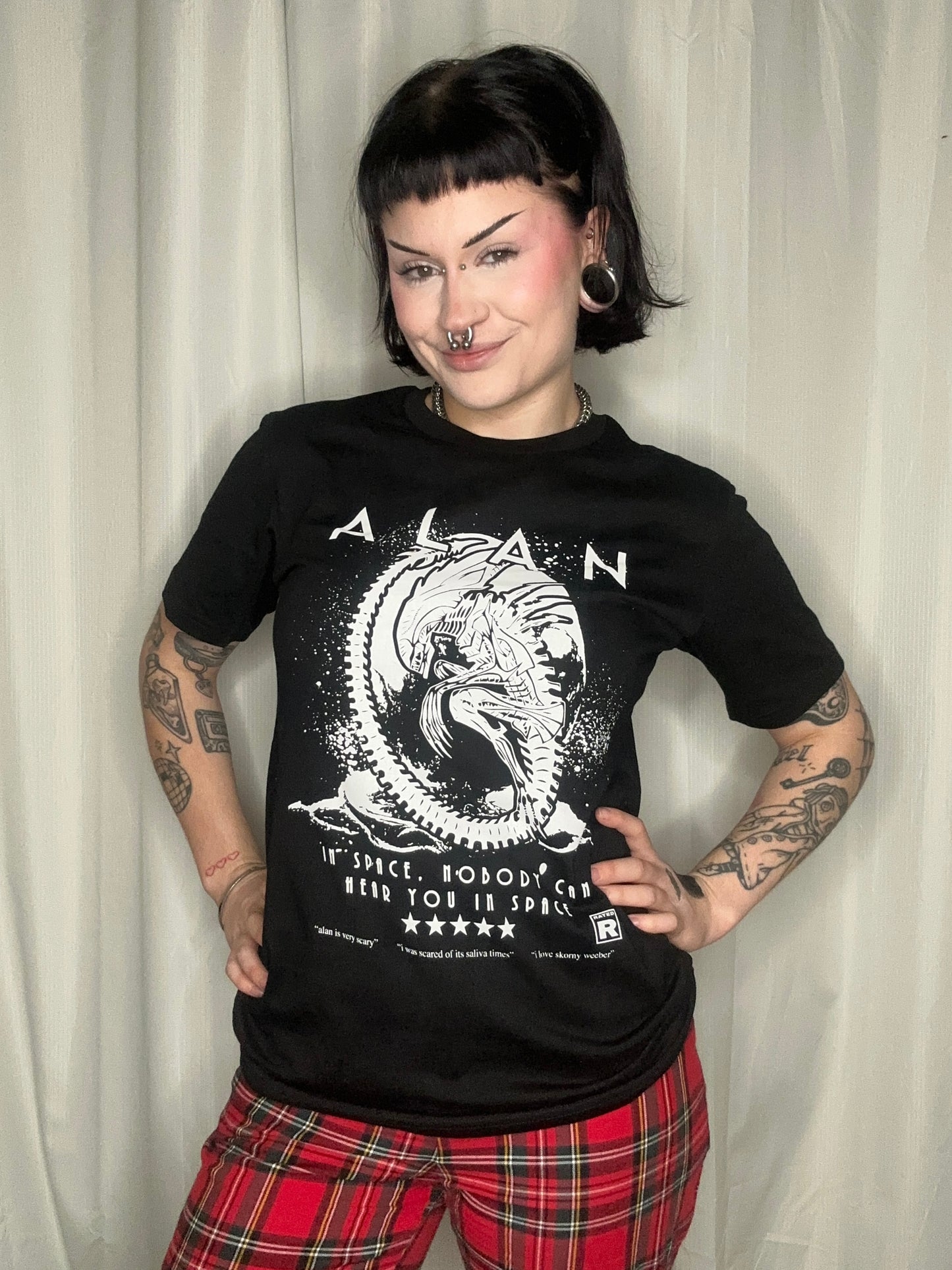 ALAN - IN SPACE NO ONE CAN HEAR YOU alien Horror T-Shirt