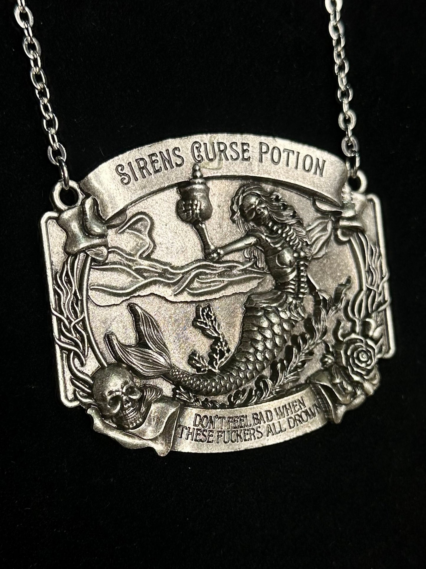 SIRENS CURSE - Mother of Hades X Vampire Freaks pt. ii Cast Necklace