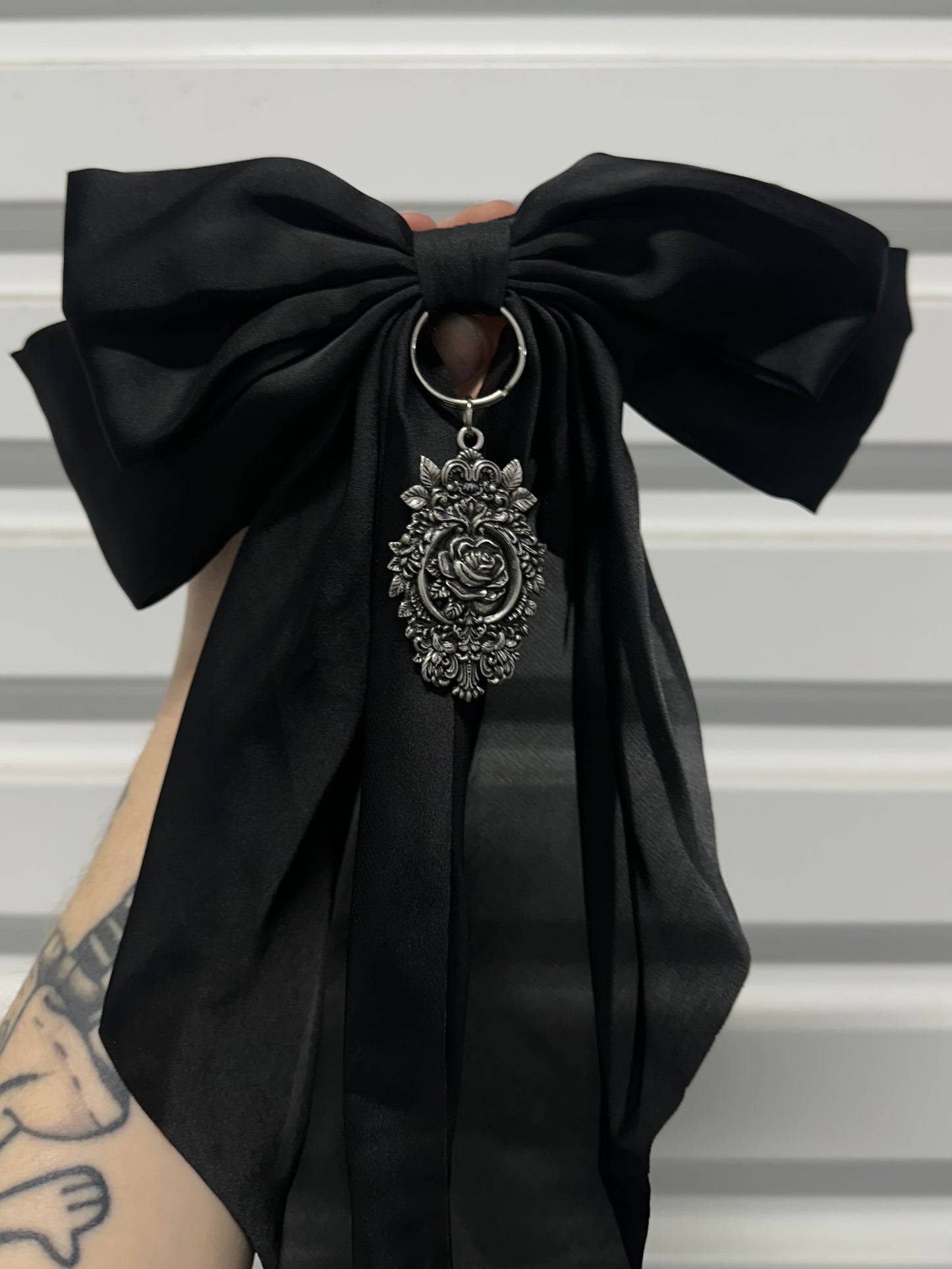 ETERNAL ROSE -  Mother of Hades NIGHT GARDEN Hair Bow