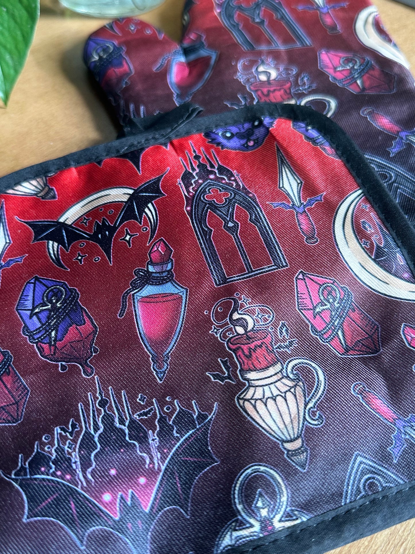 VAMPIRE SLAYER - Oven Mitt Set