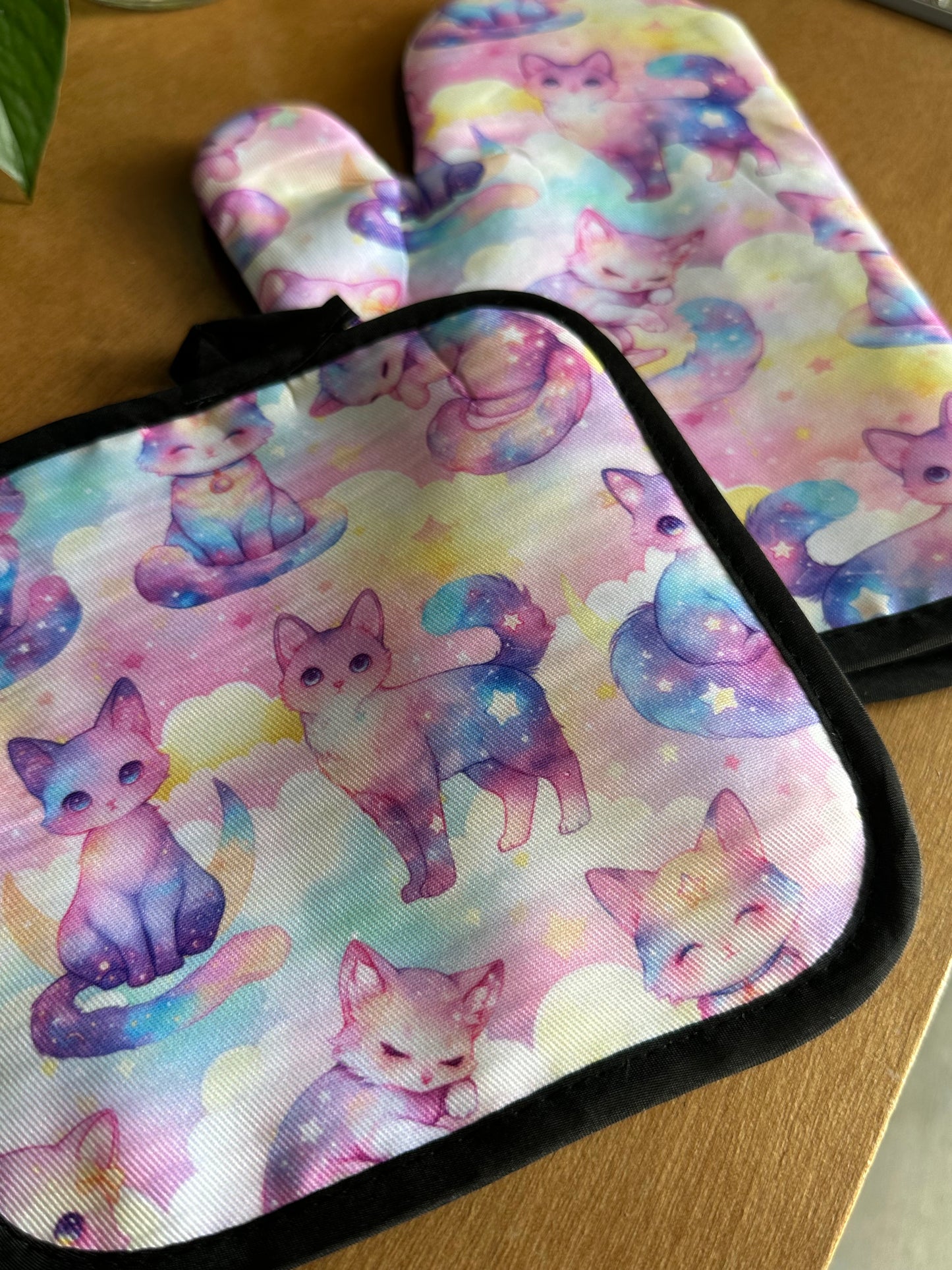 CELESTIAL CAT - Oven Mitt Set