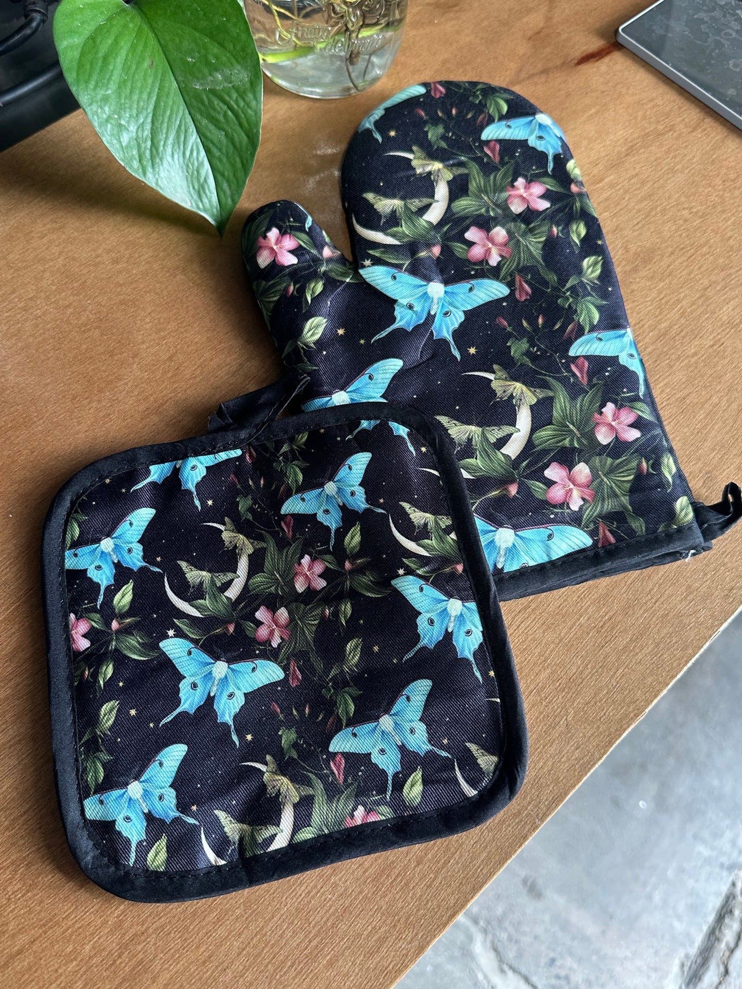 LUNA BLUE - Oven Mitt Set