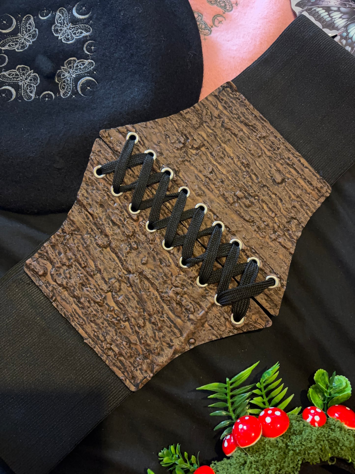 TREE OF LIFE - Faux bark corset belt