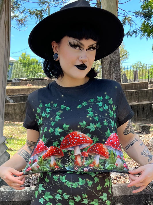 DON'T EAT IT - toadstool and poison ivy Cropped Tshirt