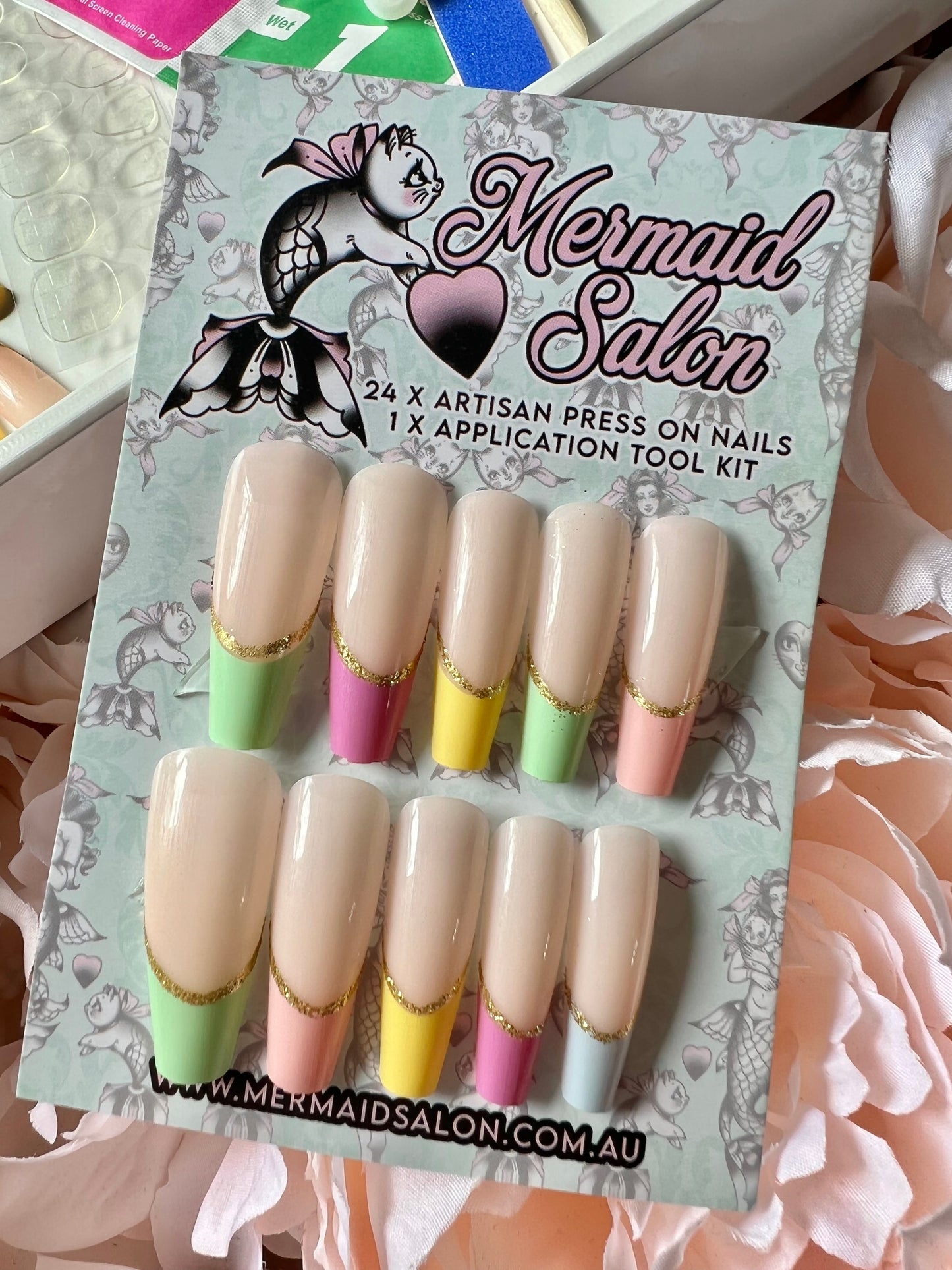 PASTEL PALACE  - Press-On Nail Kit